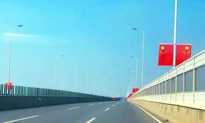 【為群眾辦實(shí)事】迎國(guó)慶！南昌城投運(yùn)管公司彰顯國(guó)企擔(dān)當(dāng) 做好“穩(wěn)安全、保暢通、強(qiáng)服務(wù)”工作